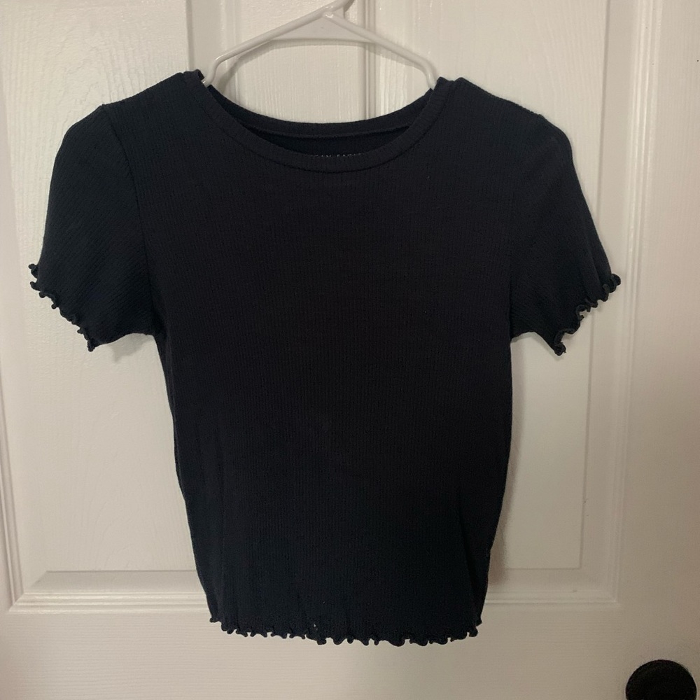 Cropped American Eagle navy blue top, size S